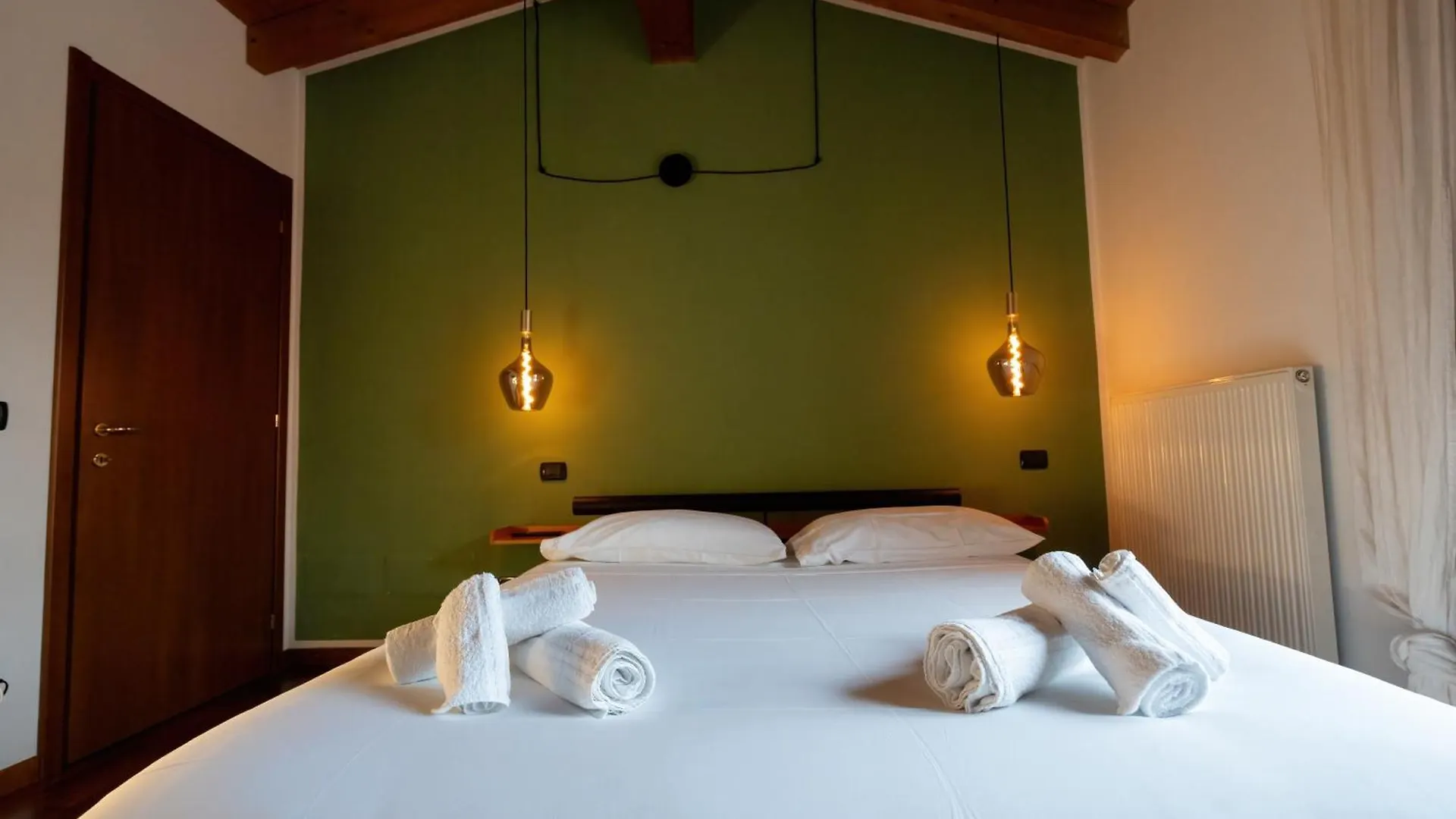 Relax Tra Il Legno E Il Verde Piacenza